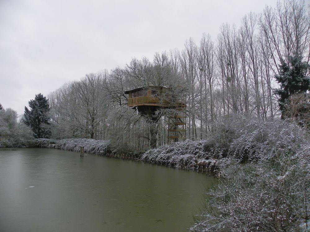 Cabane dans les arbres Ligny Le nid de pie